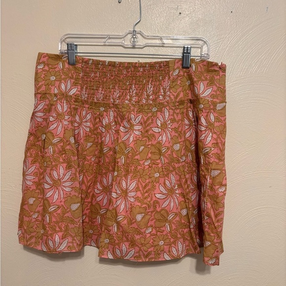 Banana Republic Dresses & Skirts - Banana Republic Pink and Brown Floral Mini Skirt